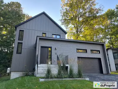 Magnifique maison au style scandinave moderne alliant lignes épurées, luminosité et matériaux de qua...