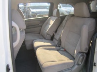 CAR PROOF VERIFIED 100% ACCIDENT FREE. LIKE NEW INSIDE IN AND OUT. FINISHED IN PEARL WHITE WITH GREY... (image 8)