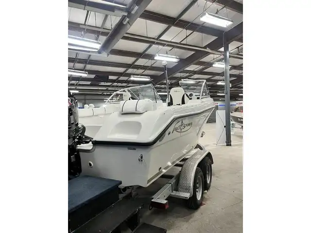 2023 Pro Sports 2000DC w/ 200XS XL Mercury & Galv Trailer in Powerboats & Motorboats in New Glasgow - Image 5