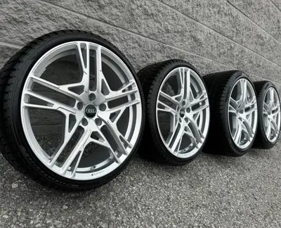 Pirelli Winter Sottozero3 Snow Tires and original staggered 20 inch Audi R8 V10 Performance "Audi Sp...