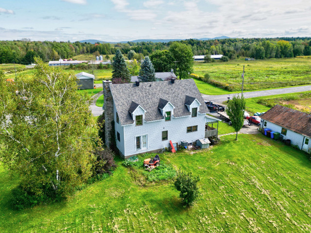 maison a vendre sur 200 acres dans Maisons à vendre  à Longueuil/Rive Sud - Image 2