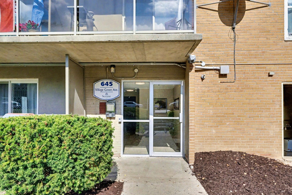 Park Place on Village Green Apartments - 1 Bedroom, 1 Bath A Apa 5