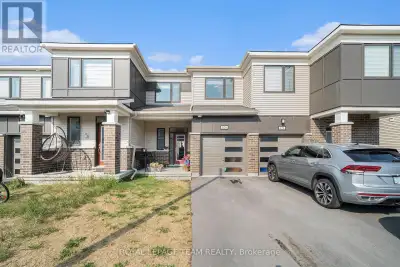 Welcome to 626 Allied Mews stylish living in Stittsville North. This beautifully designed 1,666 sq....