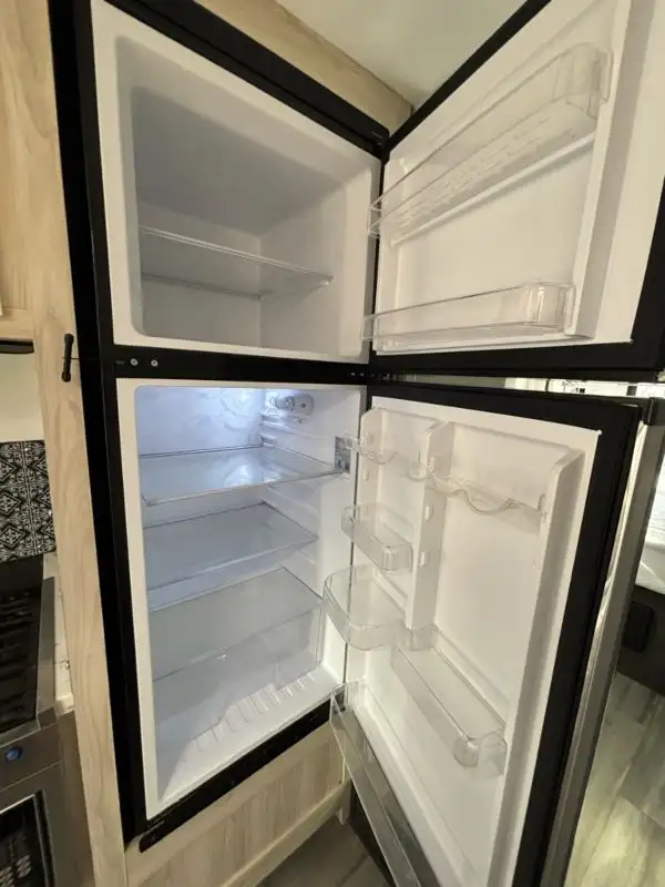 2023 Forester 2501 CD in RVs & Motorhomes in Laval / North Shore - Image 11