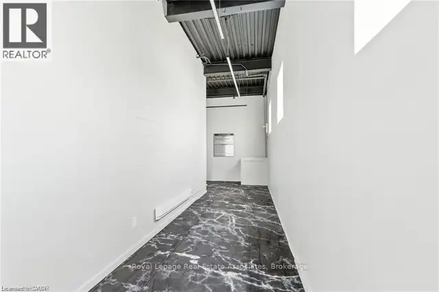 205 - 1232 NORTHSIDE ROAD Burlington (Industrial Burlington), On in Commercial & Office Space for Rent in Oakville / Halton Region - Image 10