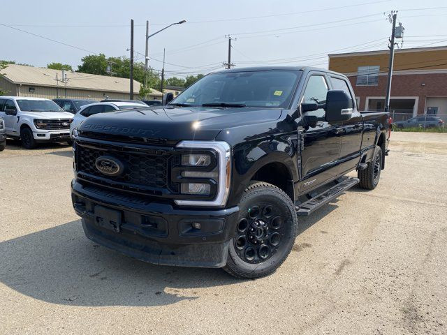2025 Ford Super Duty F-350 SRW Lariat | Crew Cab 176 in Cars & Trucks in Edmonton - Image 2