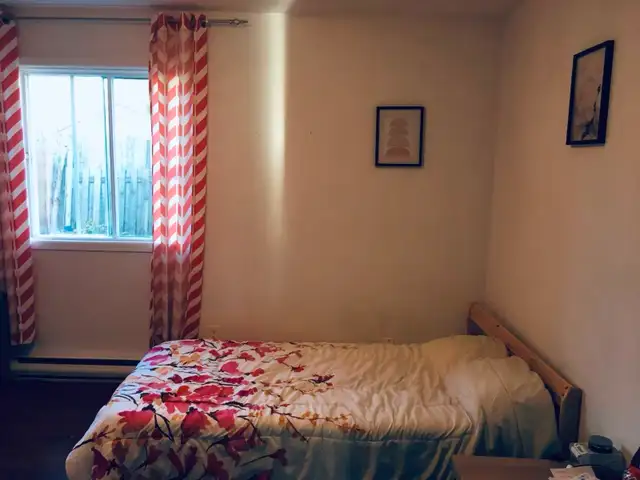 Private Room for Rent in Laval $610/m, available immediately in Room Rentals & Roommates in Laval / North Shore - Image 2