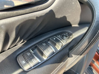 HEATED & COOLED LEATHER, SUNROOF, BLUETOOTH, NAVIGATION, BACK UP CAMERA, BACK UP SENSOR, REMOTE STAR... (image 9)