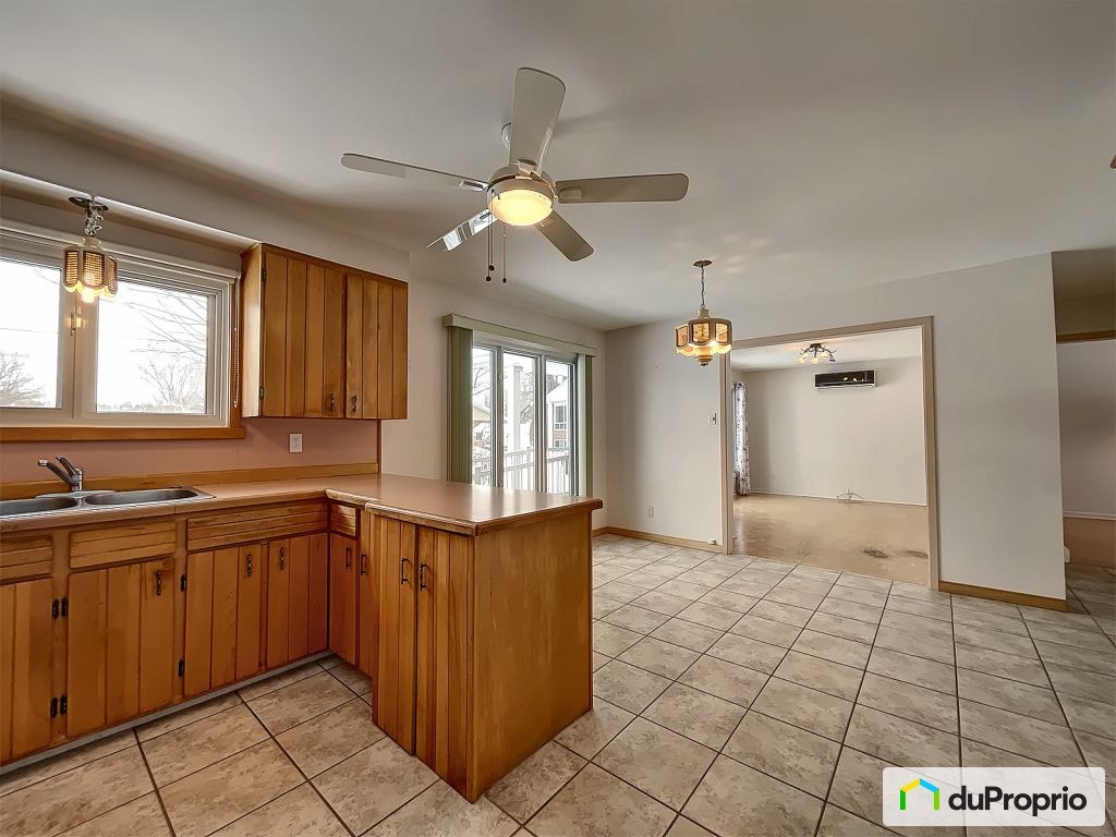 $425,000 - Bungalow for sale in Farnham — photo 3