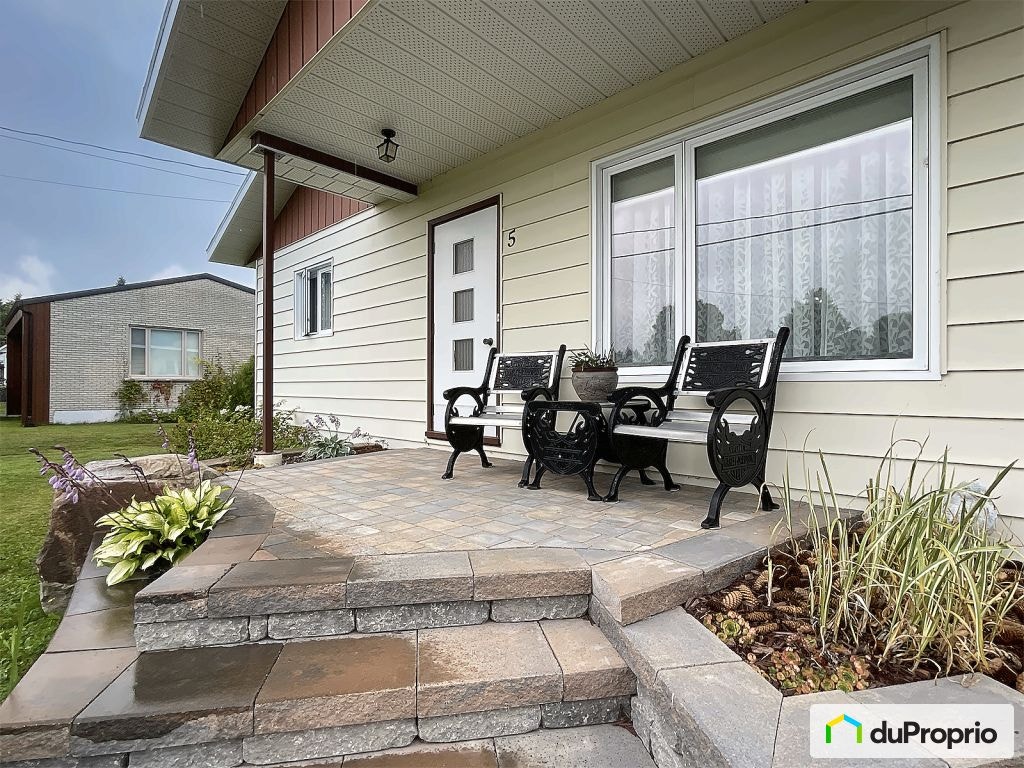 $399,000 - Bungalow for sale in Squatec — photo 2