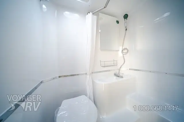 2027 Northern Lite 10.2EX Dry Bath Limited Edition in Travel Trailers & Campers in Kelowna - Image 14