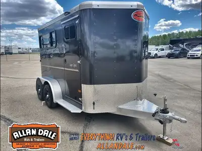 2 Horse All Aluminum Slant Load w/ Telescoping Divider, Full Length Running Boards, Loading Light, G...