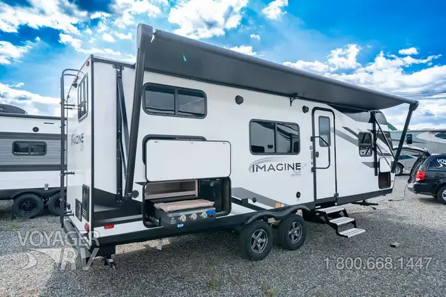 2023 Grand Design Imagine XLS 23BHE in Travel Trailers & Campers in Kelowna - Image 3