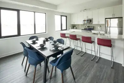 Live in Nepean, in the vibrant community of Stirling Park Explore the west end in this stunning mode...