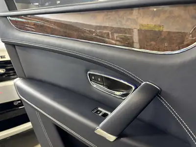 2019 Bentley Bentayga V8 AWD | NO LUX TAX | NIGHT VISION | HEADS, View more