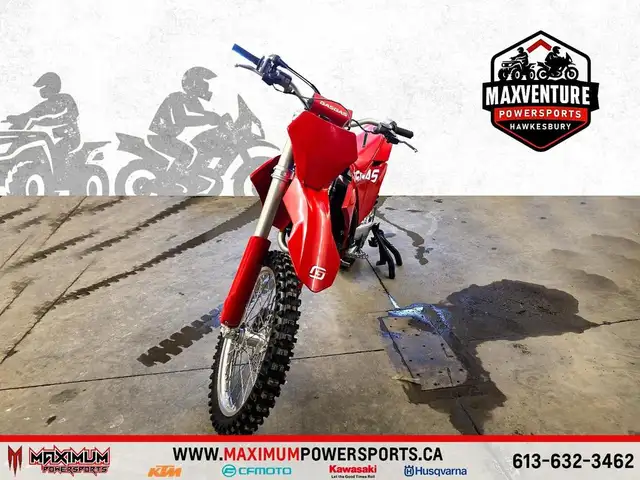 2024 GASGAS MC 250F in Dirt Bikes & Motocross in Ottawa - Image 9