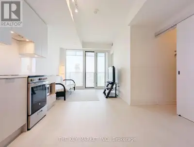 3702 - 3900 CONFEDERATION PARKWAY Mississauga (City Centre), Ont
