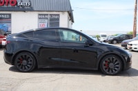 ACCIDENT FREE Dual Motor AWD Elevate Your Drive With This 2022 Tesla Model Y Performance AWD. This E... (image 7)