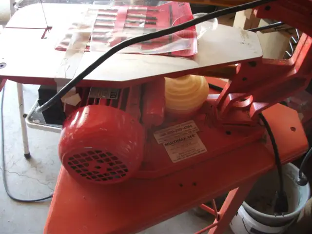 Hegner Multimax 14E Scroll Saw in Power Tools in Belleville - Image 8