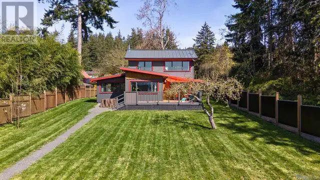 1304 Midden Rd Comox, British Columbia in Houses for Sale in Comox / Courtenay / Cumberland - Image 6