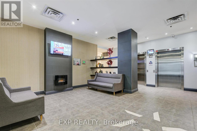 #407 -225 WELLESLEY ST Toronto, Ontario in Condos for Sale in City of Toronto - Image 3