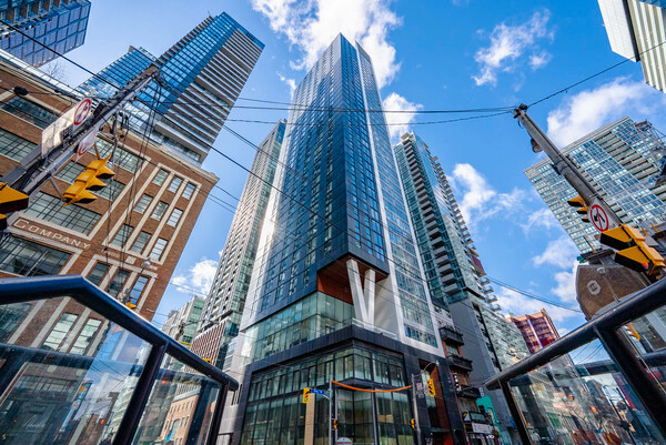357 King Street West #1809, Downtown Toronto in Condos for Sale in City of Toronto