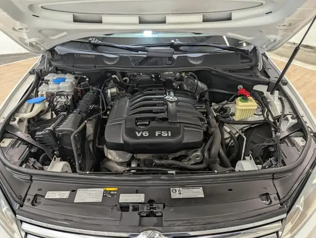 2015 Volkswagen Touareg 3.6L Comfortline Bluetooth | Heated S... in Cars & Trucks in Calgary - Image 11