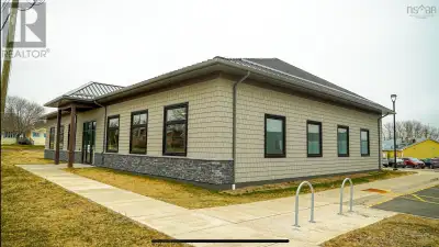 This exceptional investment opportunity features a high-quality commercial building fully occupied b...