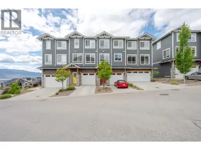Welcome to Sendero Gate, a quality-built townhome community by Azura Management in the highly sought...