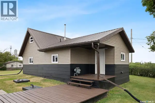 511 Daniel AVENUE Lemberg, Saskatchewan in Houses for Sale in Regina - Image 2