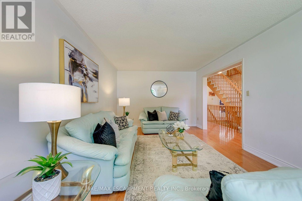 2442 Wynten Way Oakville (CV Clearview), Ontario, photo 7 of 40