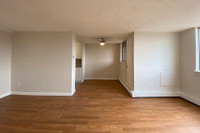 SPACIOUS ONE BEDROOM APARTMENT FOR RENT IN PETERBOROUGH! SURROUNDED BY PARKS AND CLOSE TO LITTLE LAK... (image 4)