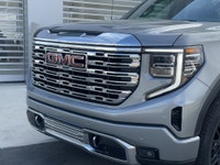 AMVIC Licensed Dealer 13.4 Diagonal GMC Premium Infotainment | 6.2L EcoTec3 V8 | Super Cruise Hands-... (image 2)