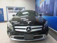 MERCEDES BENZ GLA 250 4MATIC 2015 TOUT ÉQUIPÉ / GPS NAVIGATION / CAMÉRA DE RECUL / CUIR NOIR CHAUFFA... (image 2)