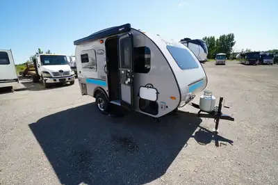 Welcome to Longhaul Trailer Sales Inc 2025 Prolite Lounge ...