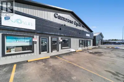 Over 7000 square feet available today!! This well looked after commercial building with excellent ex...