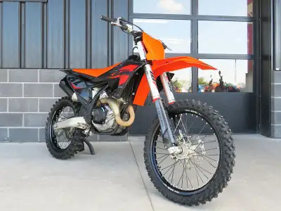 Finance at $73 bi-weekly*! Click "Get Financing" to see if you qualify! Apex Cycle 1-888-702-4150 Vi...