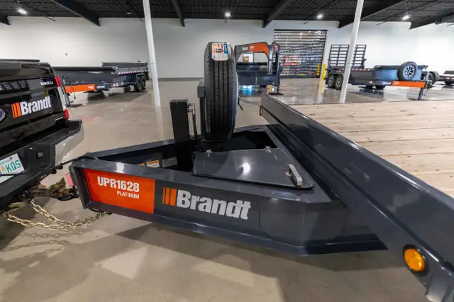 16-Ton, 28' Deckover Flatbed Trailer Brandt UPR1628 in Cargo & Utility Trailers in Regina - Image 10
