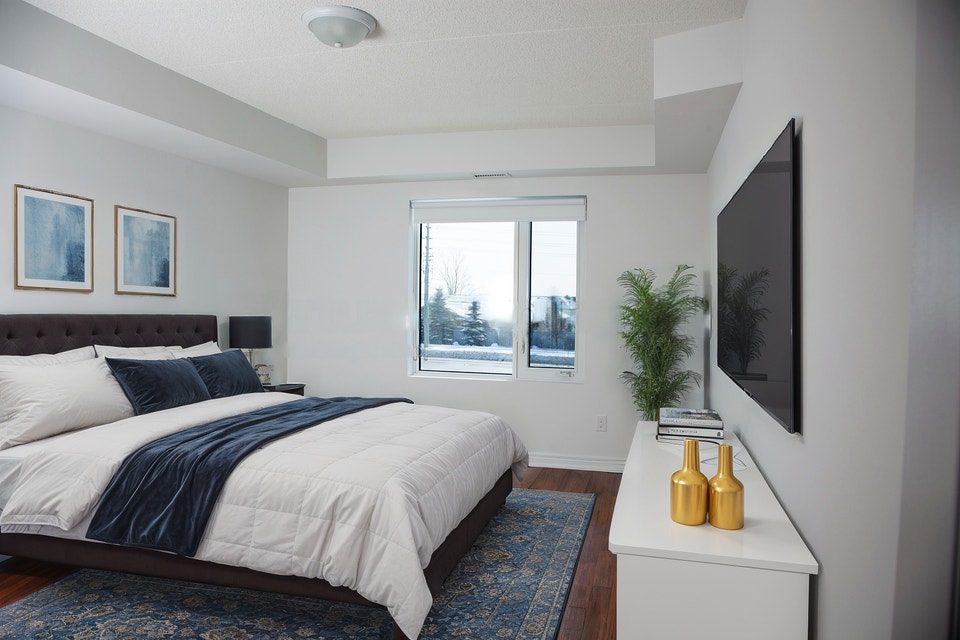 Barrie South End 1-Bedroom Apt at Royal Parkside Apartments 4