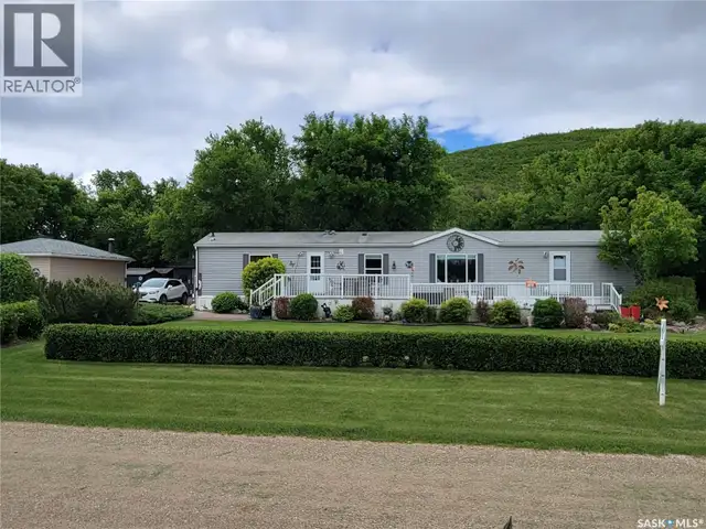 Catherine Road acreage Katepwa Beach, Saskatchewan in Houses for Sale in Regina - Image 4