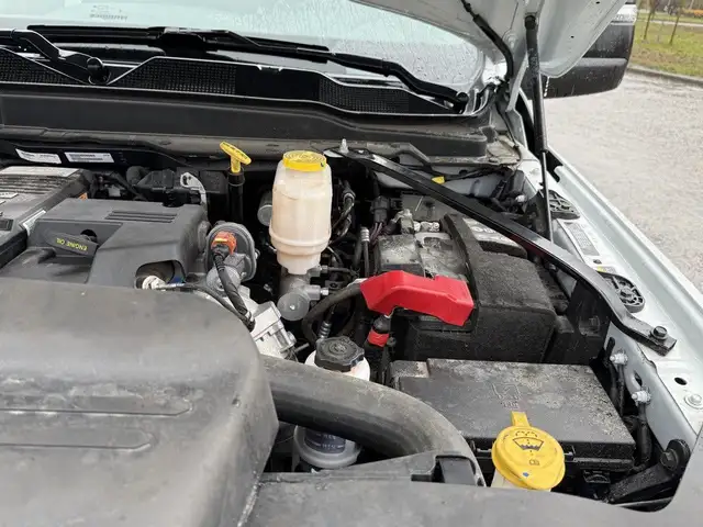 2024 Ram 5500 Heavy Duty Laramie 4x4 Crew Cab Cummins Service Tr in Heavy Trucks in Regina - Image 77