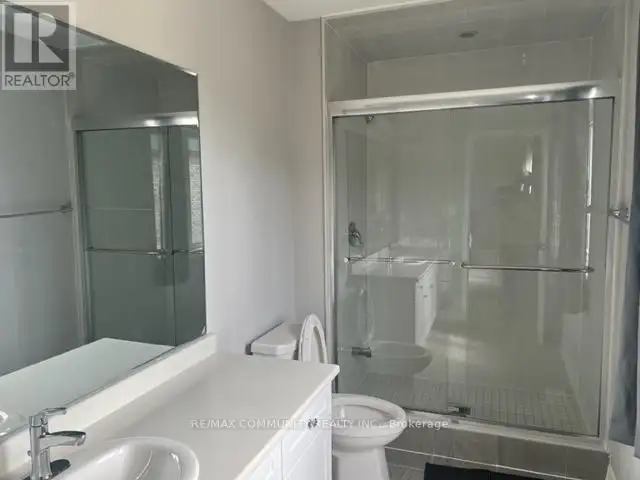 ROOM - 1568 SCARLETT TRAIL Pickering, Ontario in Long Term Rentals in Oshawa / Durham Region - Image 10