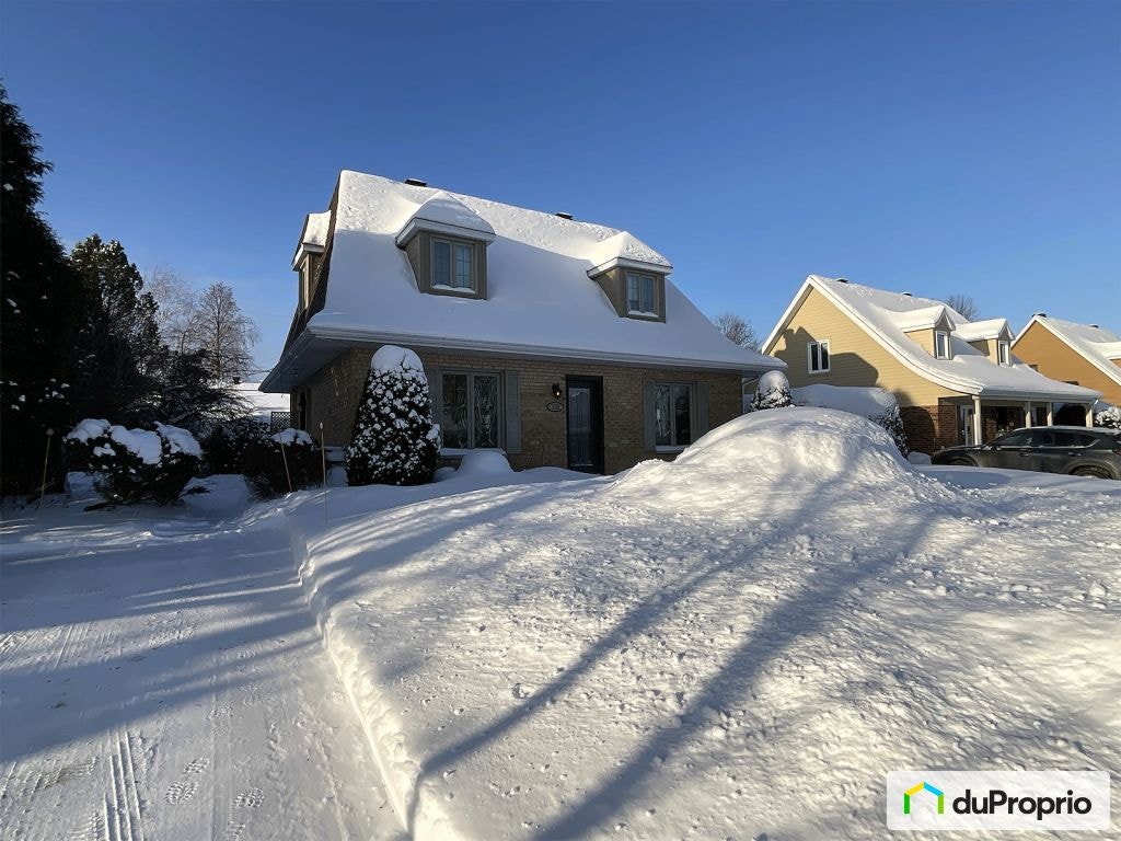 $398,000 - 2 Storey for sale in St-Jean-Chrysostome — photo 1
