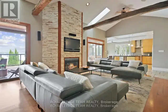 3886 ARMITAGE AVENUE Ottawa, Ontario in Houses for Sale in Ottawa - Image 8