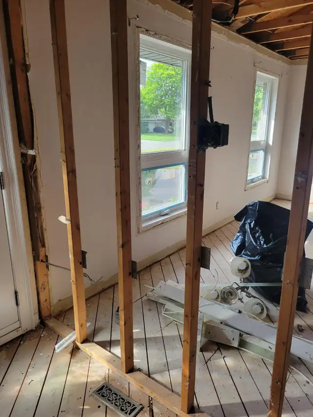 JUNK REMOVAL DEMOLITION DECONSTRUCTION SERVICES537541458579968002