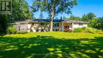 Welcome to Your Country Retreat: A Spacious 5-Bedroom, 5-Bathroom Home! Nestled in the countryside o...