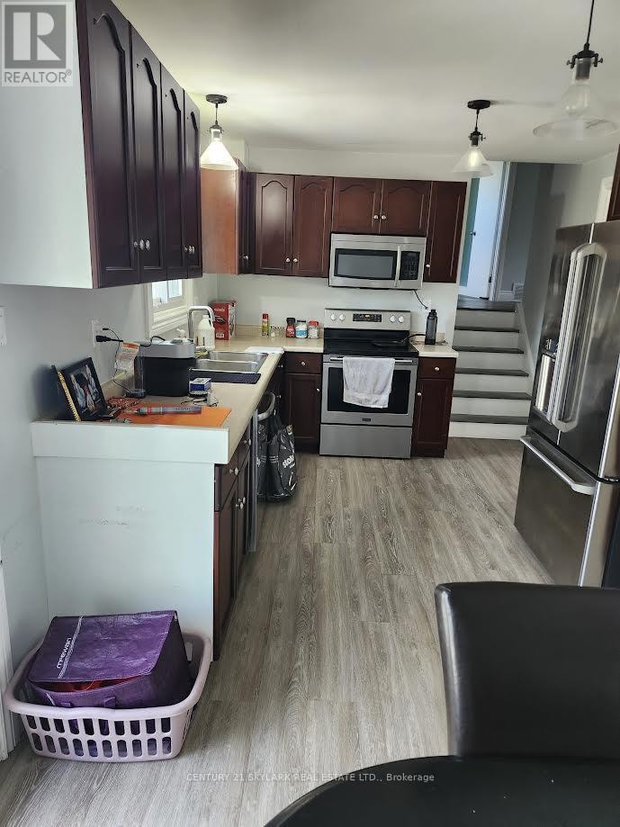 74 BALDWIN LANE Barrie (Allandale), Ontario 2