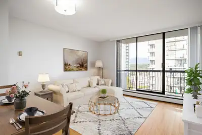 Located right beside the world renowned Stanley Park, The Dogwood offers one bedroom and penthouse a...