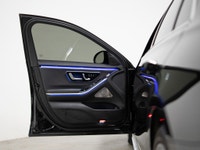 This 2021 Mercedes-Benz S-Class S 580 is a local Ontario vehicle with a clean Carfax report. As Merc... (image 8)