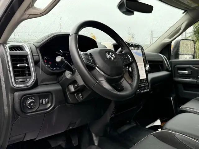 2024 Ram 5500 Heavy Duty Laramie 4x4 Crew Cab Cummins Service Tr in Heavy Trucks in Regina - Image 48